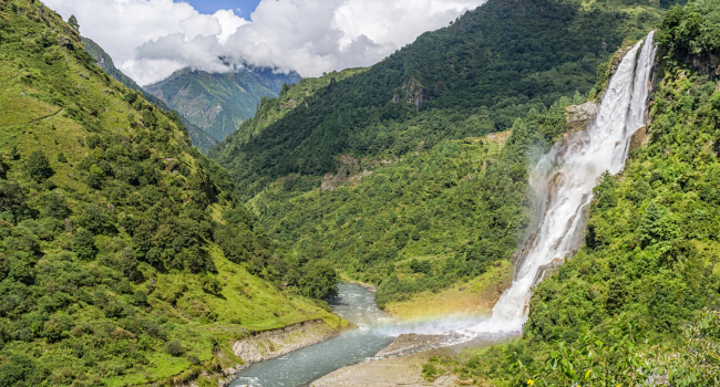 Nuranang Falls