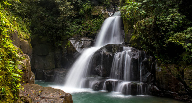 Kaipholangso Waterfall